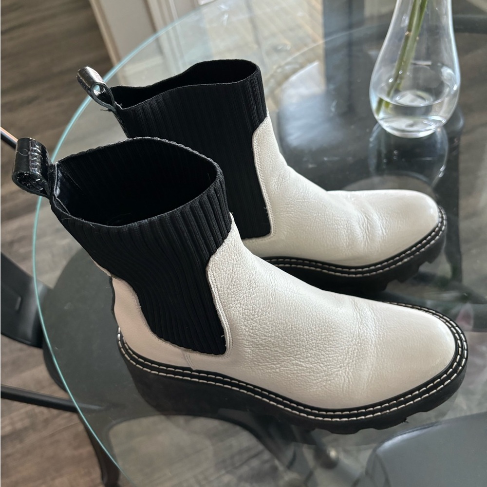 Dolce vita boots. Barely worn. Size 7.5.